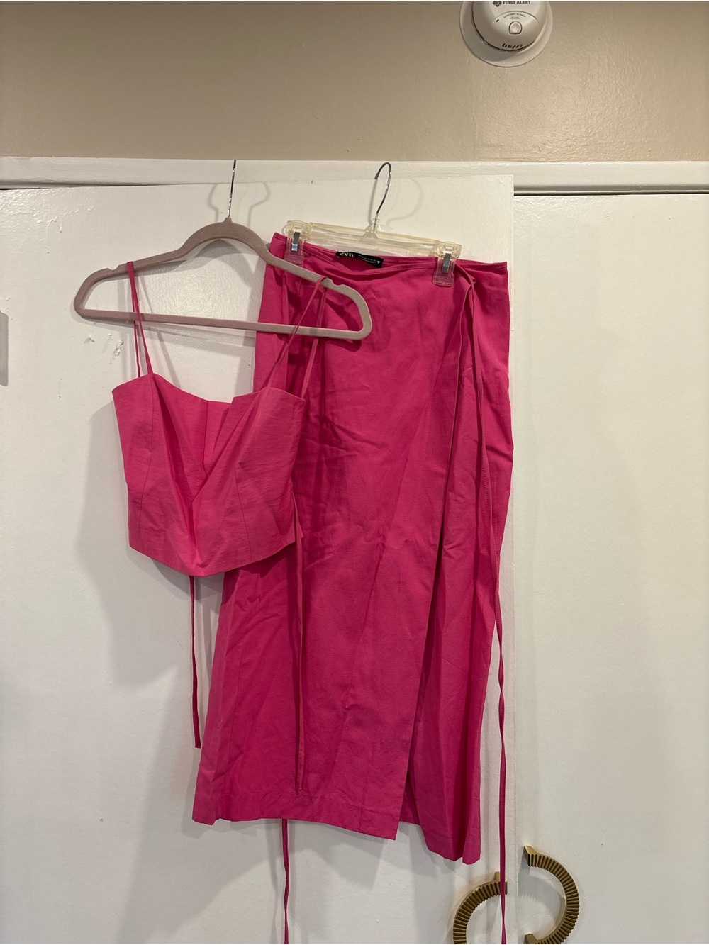Zara Bright Pink Crop Top